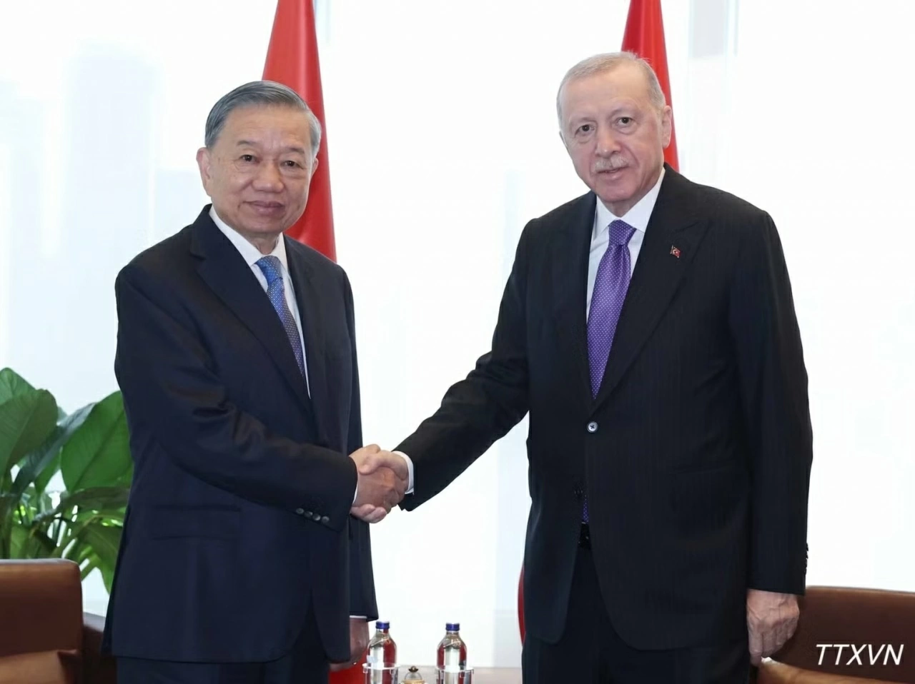 Tổng Bí thư, Chủ tịch nước Tô Lâm gặp Tổng thống Thổ Nhĩ Kỳ Recep Tayyip Erdogan bên lề Đại hội đồng Liên hợp quốc khóa 81 Tổng Bí thư, Chủ tịch nước Tô Lâm gặp Tổng thống Thổ Nhĩ Kỳ Recep Tayyip Erdogan bên lề Đại hội đồng Liên hợp quốc khóa 81