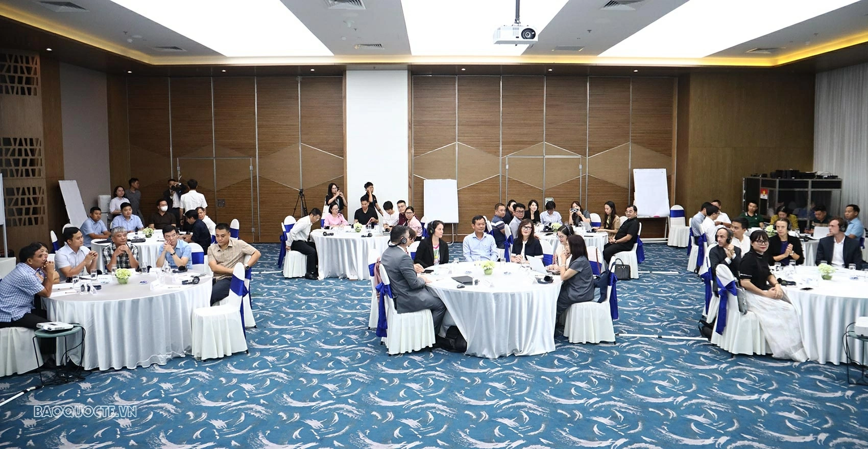 Toàn cảnh “Chương trình tập huấn giảng viên nguồn - Hướng dẫn thực hiện Nguyên tắc Méndez ở Việt Nam”. (Ảnh: Thành Long)