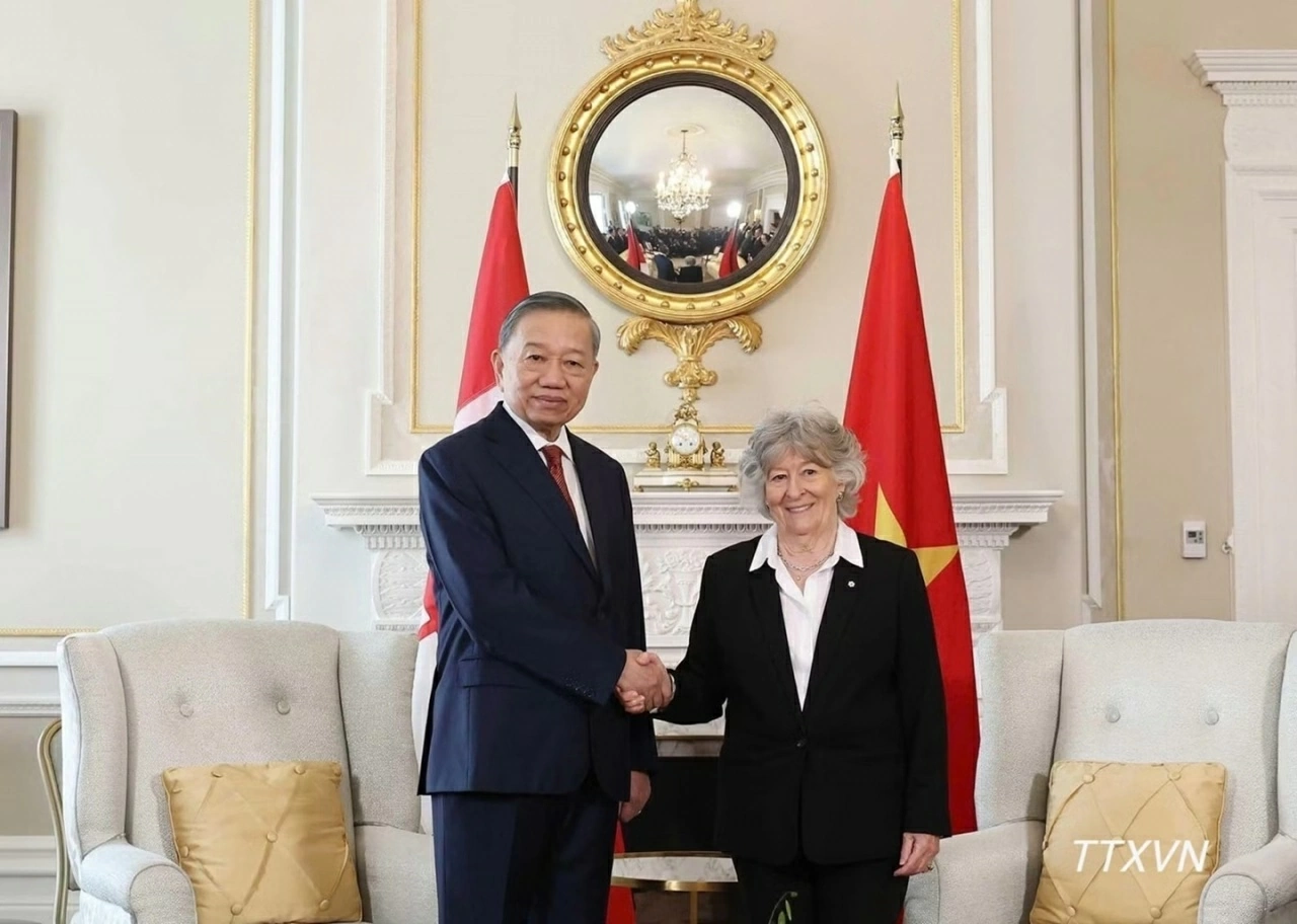 Tổng B&iacute; thư, Chủ tịch nước T&ocirc; L&acirc;m hội kiến với To&agrave;n quyền Canada Louise Arbour