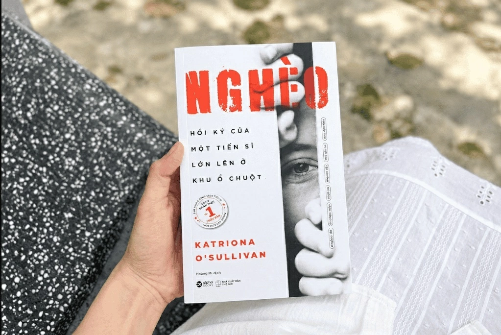 Hồi ký “Nghèo” của Tiến sĩ Katriona O’Sullivan được phát hành tại Việt Nam từ tháng 9. (Nguồn: Alpha Books) Hồi ký “Nghèo” của Tiến sĩ Katriona O’Sullivan được phát hành tại Việt Nam từ tháng 9. (Nguồn: Alpha Books)