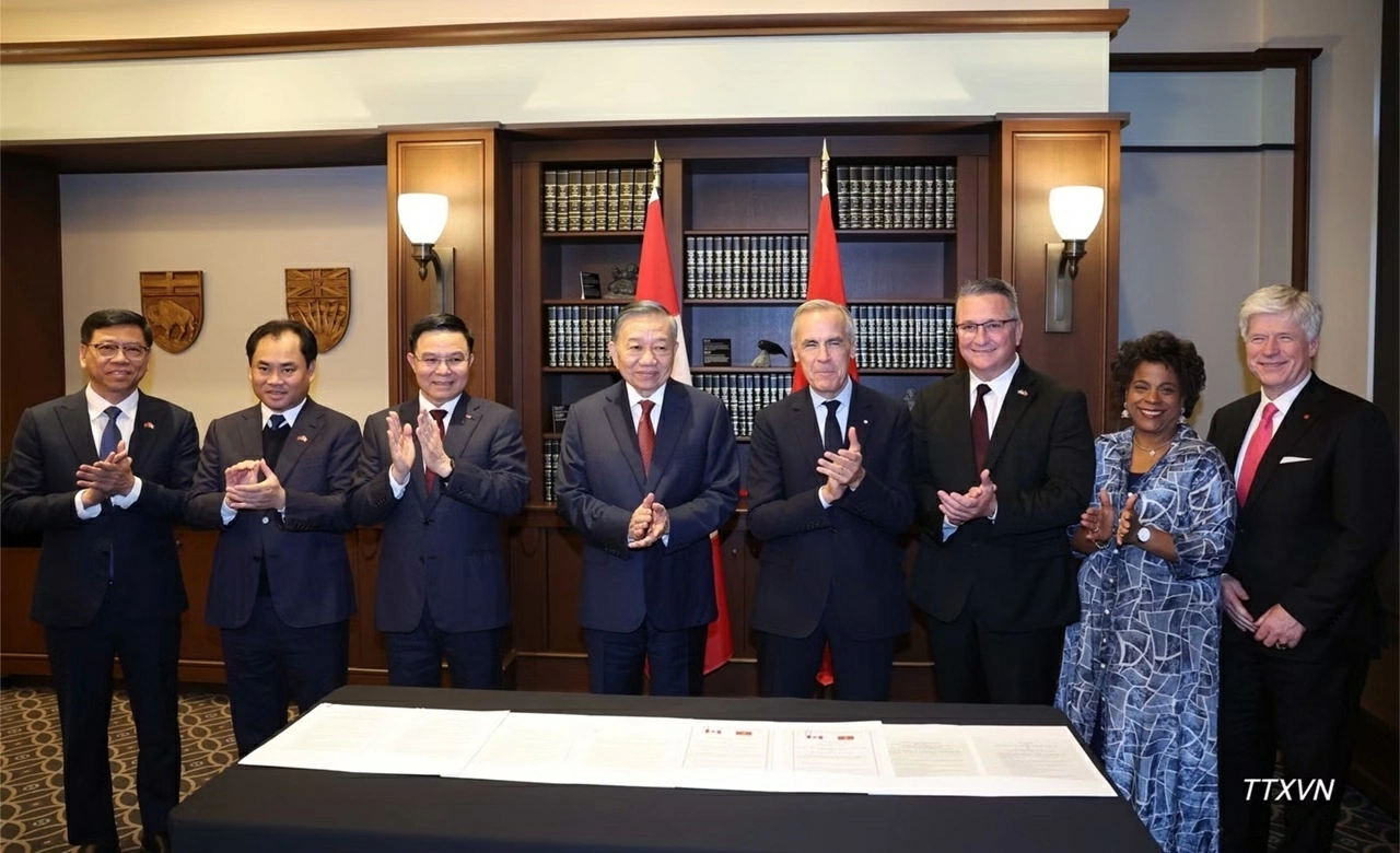 Tổng Bí thư, Chủ tịch nước Tô Lâm hội đàm với Thủ tướng Canada Mark Carney Tổng Bí thư, Chủ tịch nước Tô Lâm hội đàm với Thủ tướng Canada Mark Carney