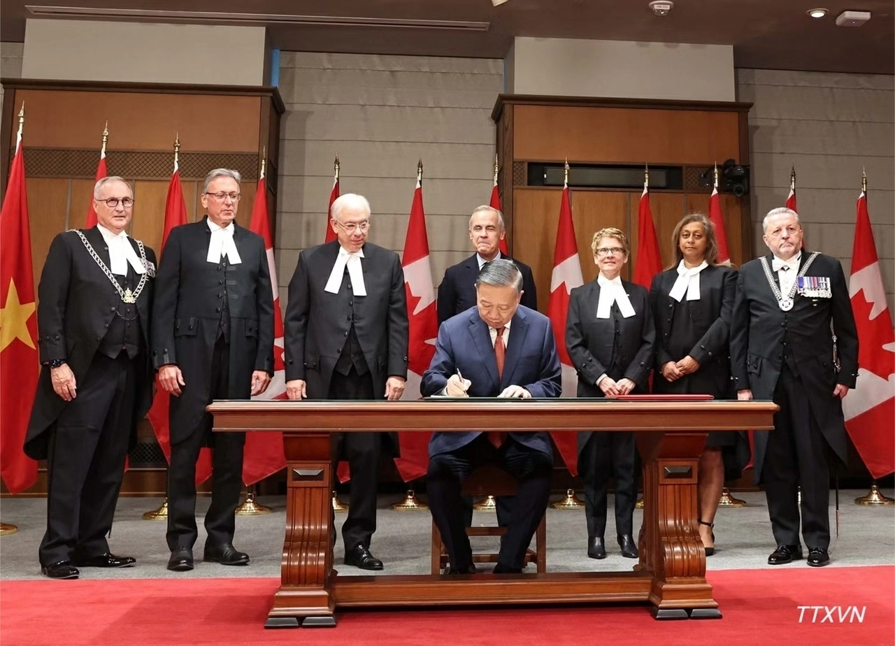 Tổng Bí thư, Chủ tịch nước Tô Lâm hội đàm với Thủ tướng Canada Mark Carney