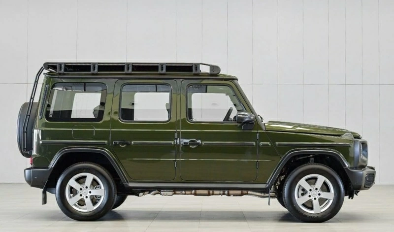 Kích thước G 450 d Vintage Look được giữ trên nền tảng G-Class hiện hành.