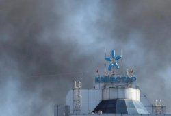 Xung đột Nga-Ukraine: Moscow đánh vào các trung tâm dữ liệu, Tổng thống Zelensky để ngỏ chấp thuận đề xuất của ông Trump