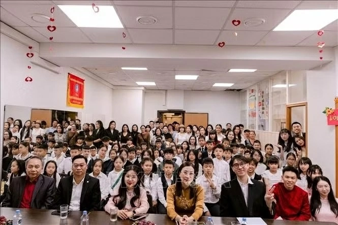 Tiếng Việt Vui mở năm học mới, tiếp tục gìn giữ tiếng Việt tại Nga