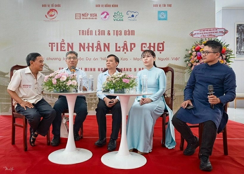 Chợ xưa kể chuyện nếp nhà người Việt Chợ xưa kể chuyện nếp nhà người Việt