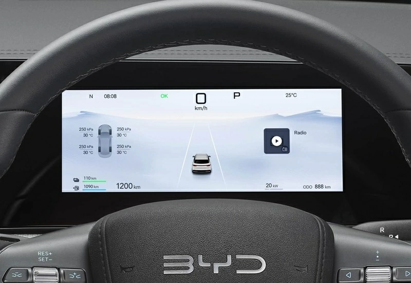 BYD Sealion 5 được trang bị màn hình trung tâm có thể xoay.
