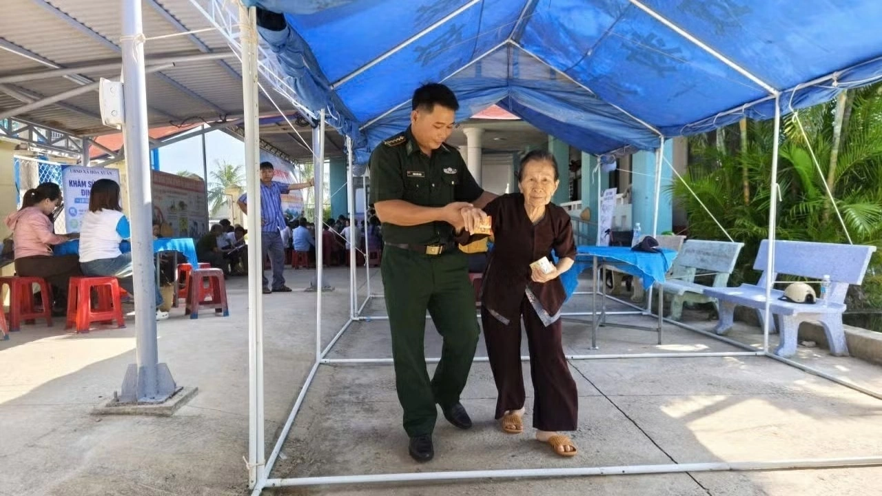 Tỉnh Đắk Lắk: Ấm lòng người dân biên giới với những công trình nghĩa tình và đợt khám bệnh miễn phí