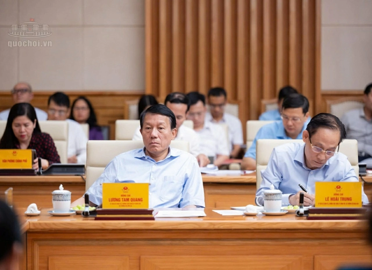 Kỳ họp thứ Hai, Quốc hội khóa XVI: Làm chắc từng chính sách, tạo giá trị phát triển, không để lợi ích cục bộ chi phối Kỳ họp thứ Hai, Quốc hội khóa XVI: Làm chắc từng chính sách, tạo giá trị phát triển, không để lợi ích cục bộ chi phối