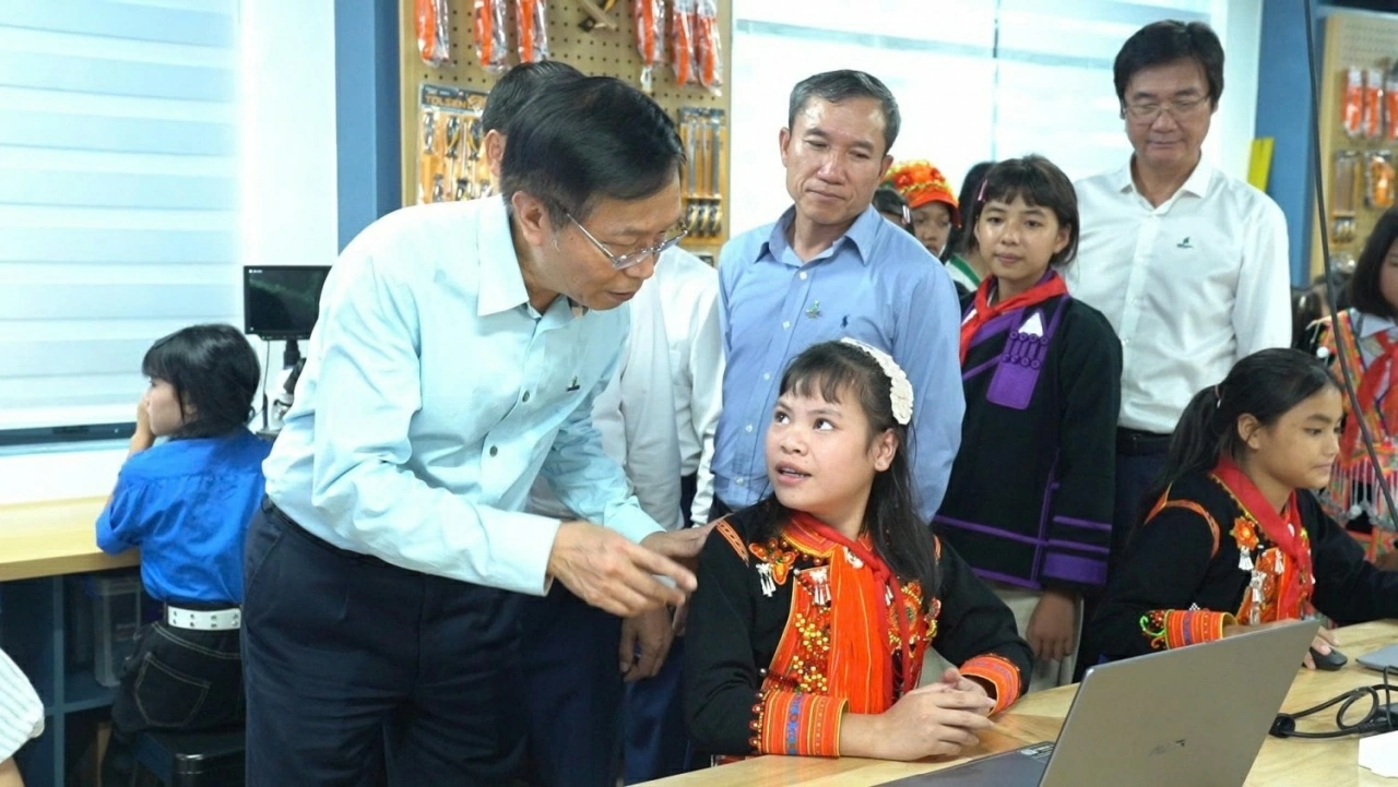 Tr14.s40 _ PETROVIETNAM xây ước mơ làm chủ công nghệ của thế hệ tương lai