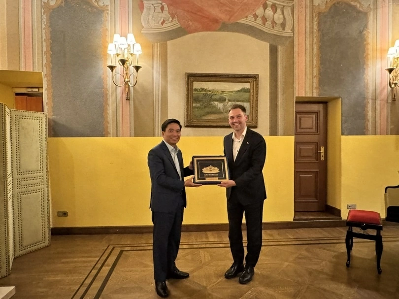 Đưa quan hệ hữu nghị Việt Nam - Lithuania phát triển thực chất, hiệu quả