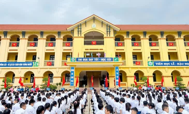 Bộ GD-ĐT yêu cầu công khai tên trường lạm thu trong vòng 3 ngày