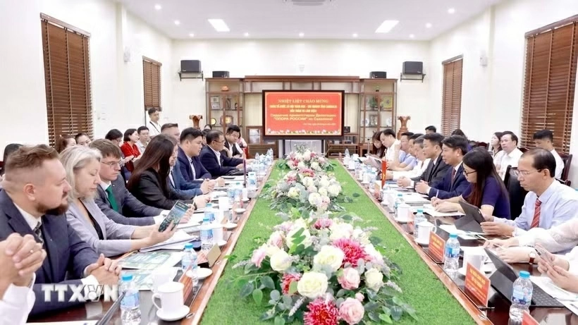 Thúc đẩy hợp tác đầu tư, giao lưu nhân dân giữa Vùng Viễn Đông của Liên bang Nga với các địa phương Việt Nam