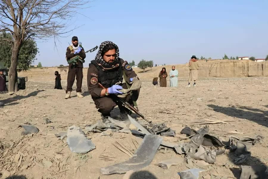 Pakistan tiếp tục không kích Afghanistan: Hai bên ra tuyên bố trái ngược về thương vong. mathrubhumi.