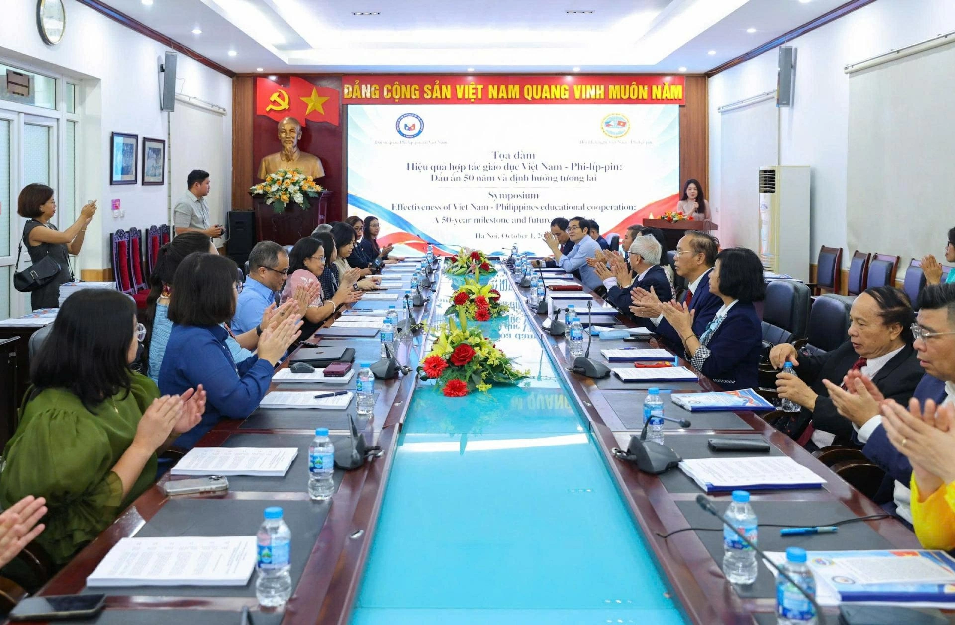 Tọa đàm 50 năm Việt Nam-Philippines: Nhịp cầu kết nối trí tuệ và trái tim Tọa đàm 50 năm Việt Nam-Philippines: Nhịp cầu kết nối trí tuệ và trái tim