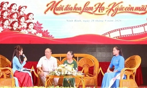 Mười nữ dân quân Lam Hạ - Bản hùng ca bất tử Mười nữ dân quân Lam Hạ - Bản hùng ca bất tử