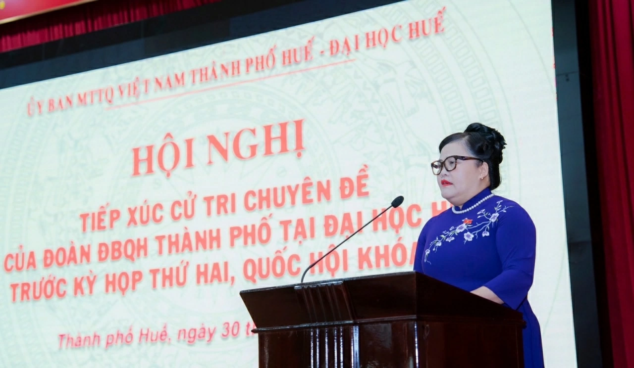 Ủy viên Bộ Chính trị, Bộ trưởng Bộ Ngoại giao Lê Hoài Trung tiếp xúc cử tri tại thành phố Huế