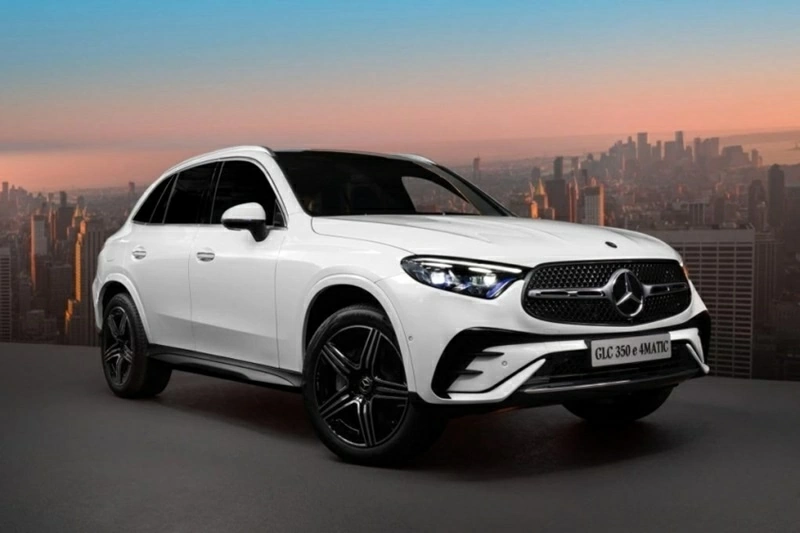 Mercedes-Benz GLC 350e là phiên bản mới đáng chú ý nhất trong dòng GLC hiện tại khi sử dụng hệ truyền động hybrid sạc ngoài.