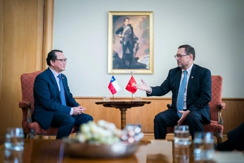 Đại sứ Nguyễn Việt Cường gặp Bộ trưởng Ngoại giao Chile, thúc đẩy hợp tác song phương và khu vực