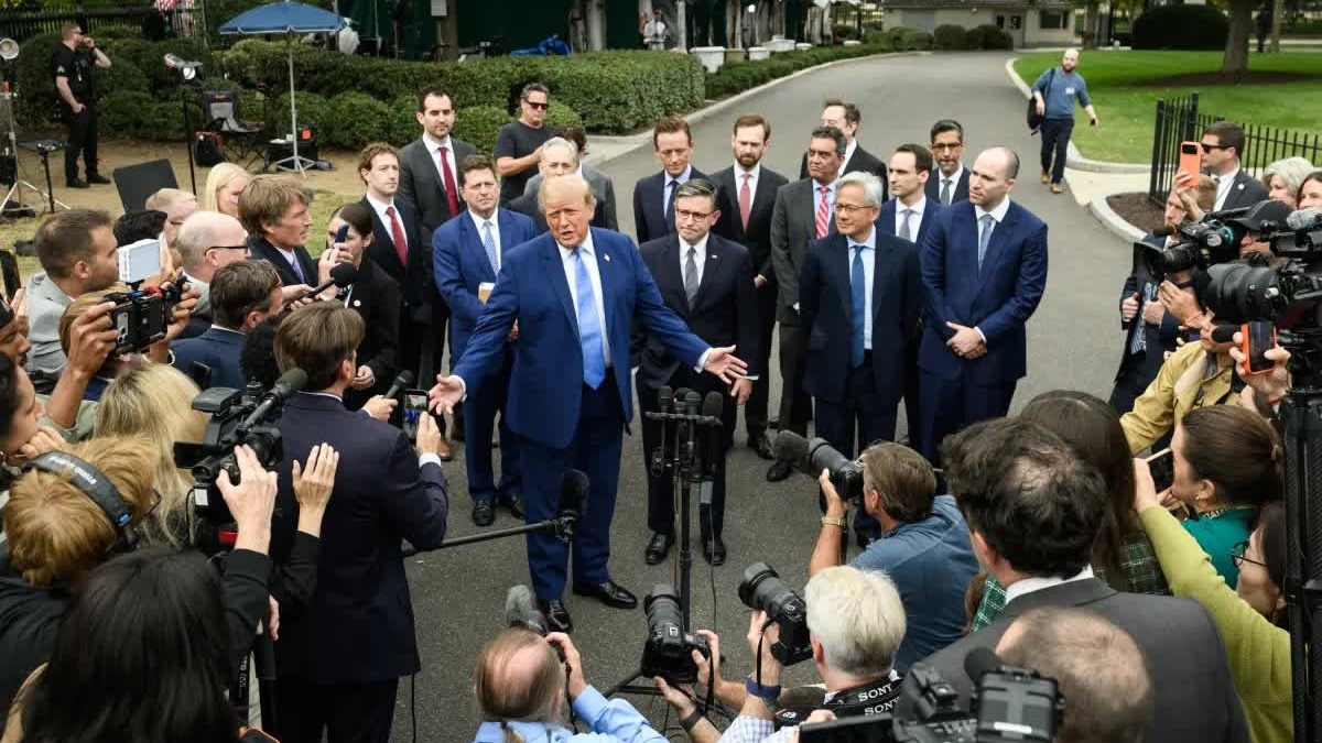 Siêu trí tuệ hay trí tuệ nhân tạo: Tổng thống Trump có đúng khi đổi tên AI?