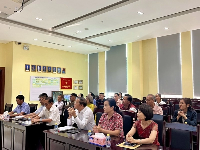 Tổng Lãnh sự quán Việt Nam tại Savannakhet tổ chức Hội nghị quán triệt, triển khai Nghị quyết số 23 về công tác người Việt Nam ở nước ngoài