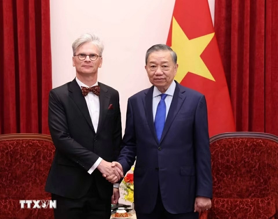 Tổng Bí thư, Chủ tịch nước Tô Lâm tiếp các Đại sứ đặc mệnh toàn quyền các nước trình Quốc thư Tổng Bí thư, Chủ tịch nước Tô Lâm tiếp các Đại sứ đặc mệnh toàn quyền các nước trình Quốc thư