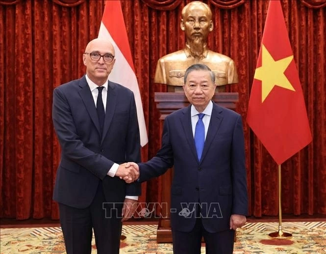 Tổng Bí thư, Chủ tịch nước Tô Lâm tiếp các Đại sứ đặc mệnh toàn quyền các nước trình Quốc thư Tổng Bí thư, Chủ tịch nước Tô Lâm tiếp các Đại sứ đặc mệnh toàn quyền các nước trình Quốc thư