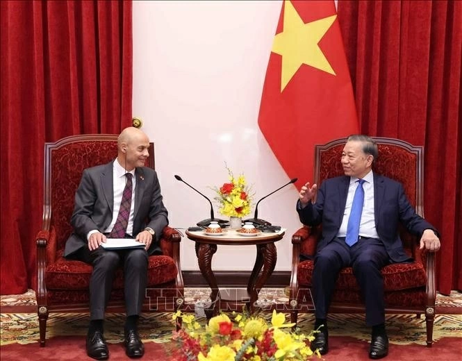 Tổng Bí thư, Chủ tịch nước Tô Lâm tiếp các Đại sứ đặc mệnh toàn quyền các nước trình Quốc thư Tổng Bí thư, Chủ tịch nước Tô Lâm tiếp các Đại sứ đặc mệnh toàn quyền các nước trình Quốc thư