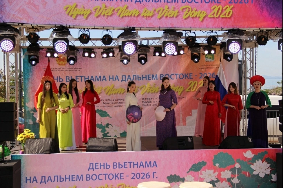 Sắc màu Việt Nam giữa lòng Viễn Đông Sắc màu Việt Nam giữa lòng Viễn Đông