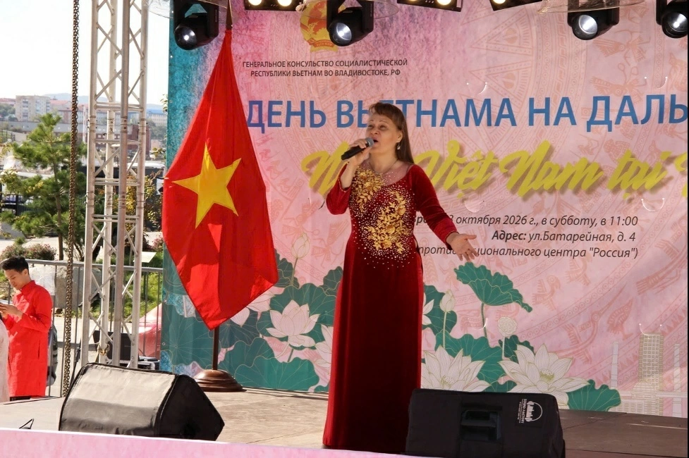 Sắc màu Việt Nam giữa lòng Viễn Đông