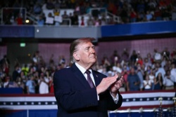 Tổng thống Trump nói Iran 
