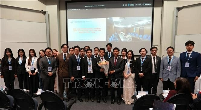 Sinh viên Việt Nam tại Australia kết nối tri thức, hướng về đất nước Sinh viên Việt Nam tại Australia kết nối tri thức, hướng về đất nước