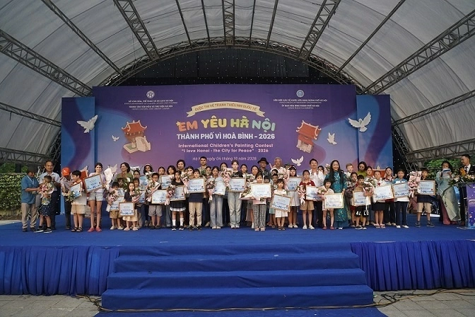 cuộc thi vẽ tranh thiếu nhi quốc tế “Em yêu Hà Nội - Thành phố vì hòa bình”