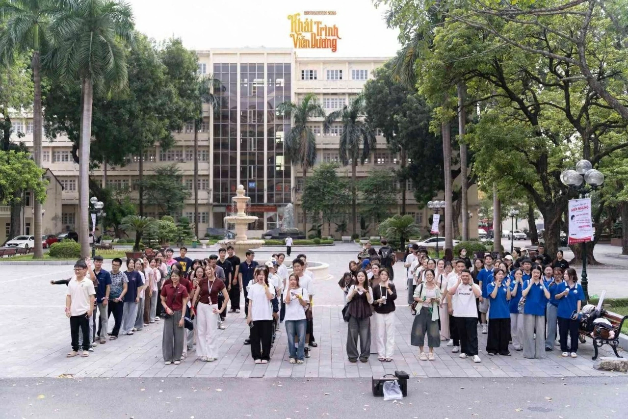 Sinh viên Học viện Báo chí Tuyên truyền hào hứng tham gia hành trình ‘Vọng Hải Khai Tâm’