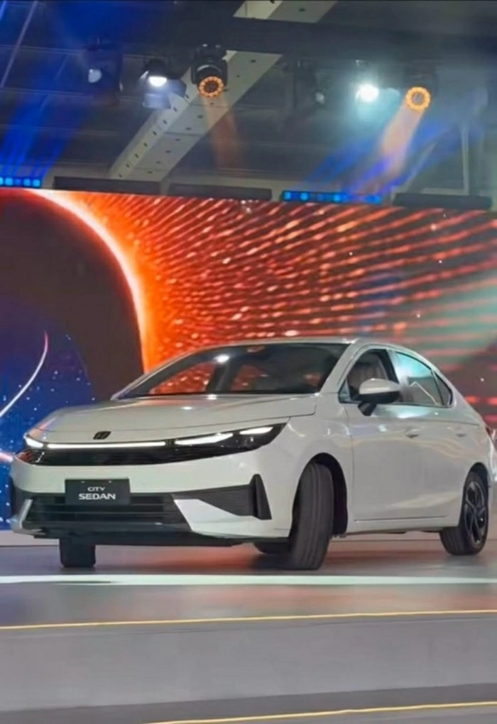 Cận cảnh Honda City 2027 vừa ra mắt tại Brazil, giá từ 586 triệu đồng