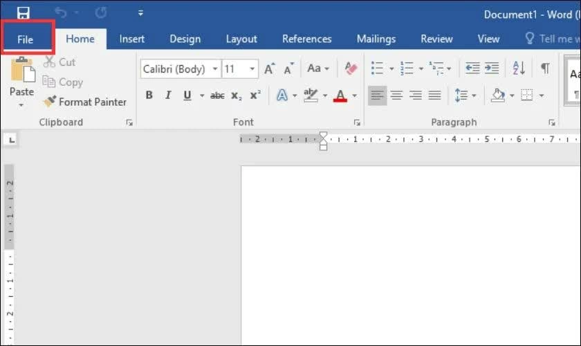 Mở Word trên máy tính, sau đó nhấn File trên thanh công cụ. Mở Word trên máy tính, sau đó nhấn File trên thanh công cụ.