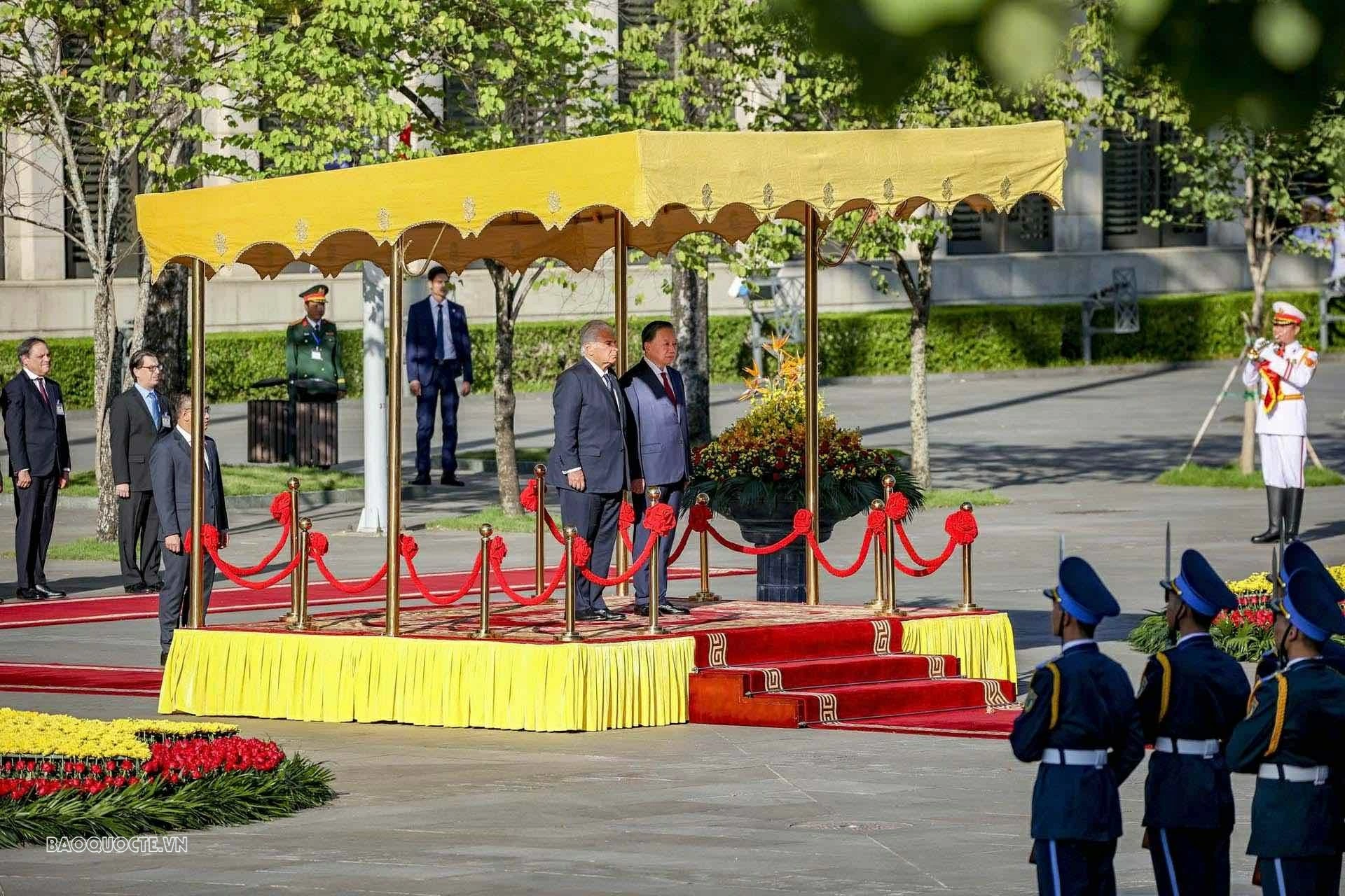 Tổng Bí thư, Chủ tịch nước Tô Lâm và Phu nhân chủ trì lễ đón chính thức Tổng thống Panama và Phu nhân