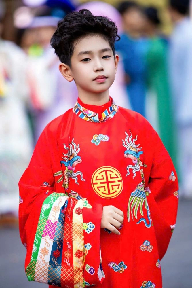 Sao nhí Bùi Khâu Minh Triết ngày càng đắt show, ghi dấu bên dàn nghệ sĩ đình đám Việt Nam