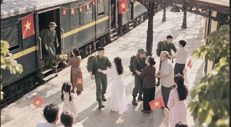 Quán quân Tiếng hát Hà Nội ra mắt dự án âm nhạc mừng Ngày Giải phóng Thủ đô