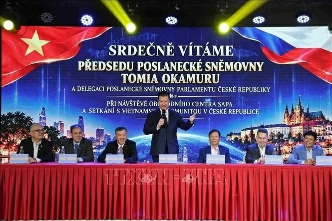 Chủ tịch Hạ viện Czech ghi nhận những đóng góp tích cực của cộng đồng người Việt