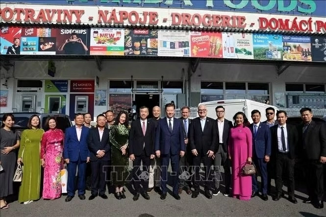 Chủ tịch Hạ viện Czech ghi nhận những đóng góp tích cực của cộng đồng người Việt