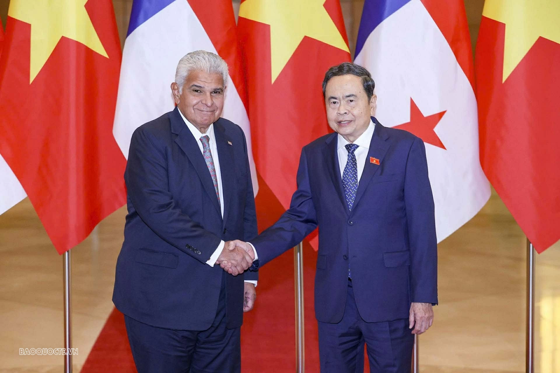 Chủ tịch Quốc hội Trần Thanh Mẫn hội kiến Tổng thống Panama