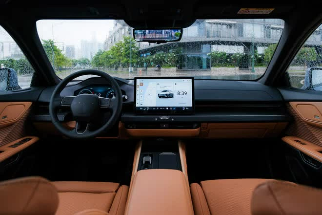 Lexus ES thế hệ mới ra mắt thị trường Việt Nam, giá từ 2,34 tỷ đồng