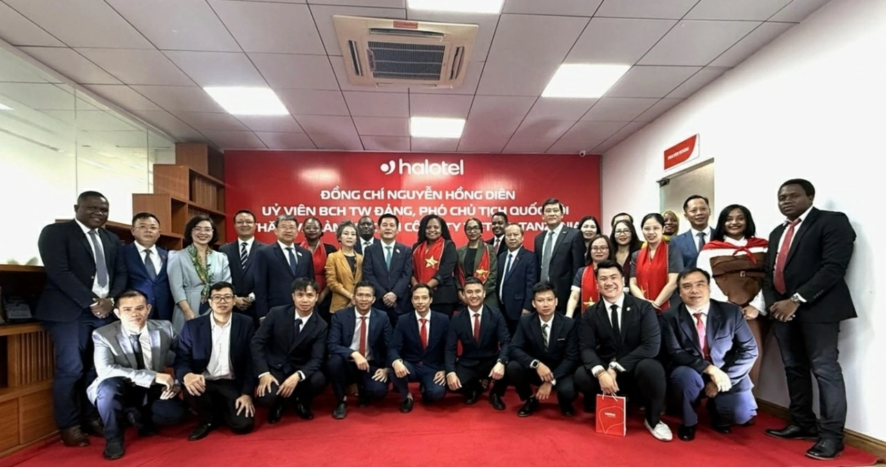 Phó Chủ tịch Quốc hội Nguyễn Hồng Diên thăm Halotel và chủ trì Tọa đàm hợp tác kinh tế, thương mại, đầu tư Việt Nam - Tanzania