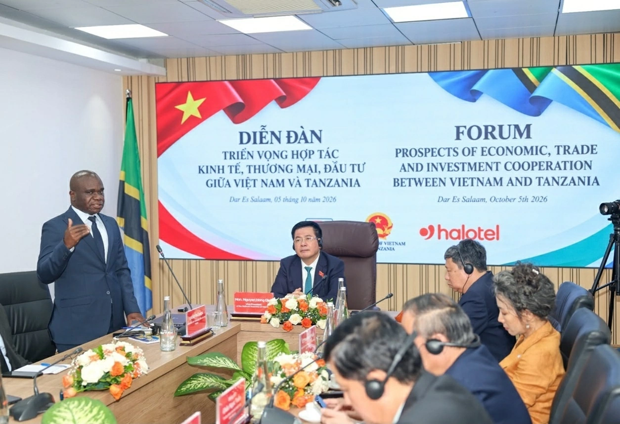 Phó Chủ tịch Quốc hội Nguyễn Hồng Diên thăm Halotel và chủ trì Tọa đàm hợp tác kinh tế, thương mại, đầu tư Việt Nam - Tanzania