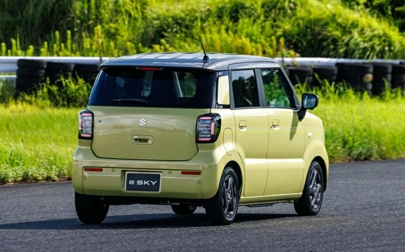 Sau khi ra mắt tại Nhật Bản, eSky dự kiến được Suzuki đưa sang châu Âu và Anh từ năm 2027.