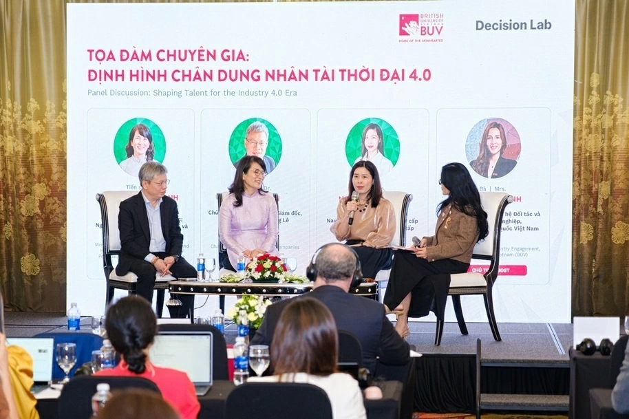 Công bố Báo cáo Nâng tầm nhân lực Việt Nam 2026 giúp sinh viên chuẩn bị cho thị trường lao động đang thay đổi