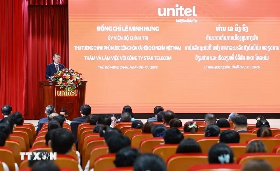 Thủ tướng Lê Minh Hưng thăm, làm việc với Công ty Unitel Thủ tướng Lê Minh Hưng thăm, làm việc với Công ty Unitel