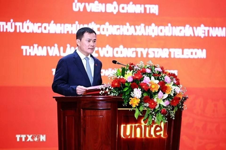 Thủ tướng Lê Minh Hưng thăm, làm việc với Công ty Unitel Thủ tướng Lê Minh Hưng thăm, làm việc với Công ty Unitel