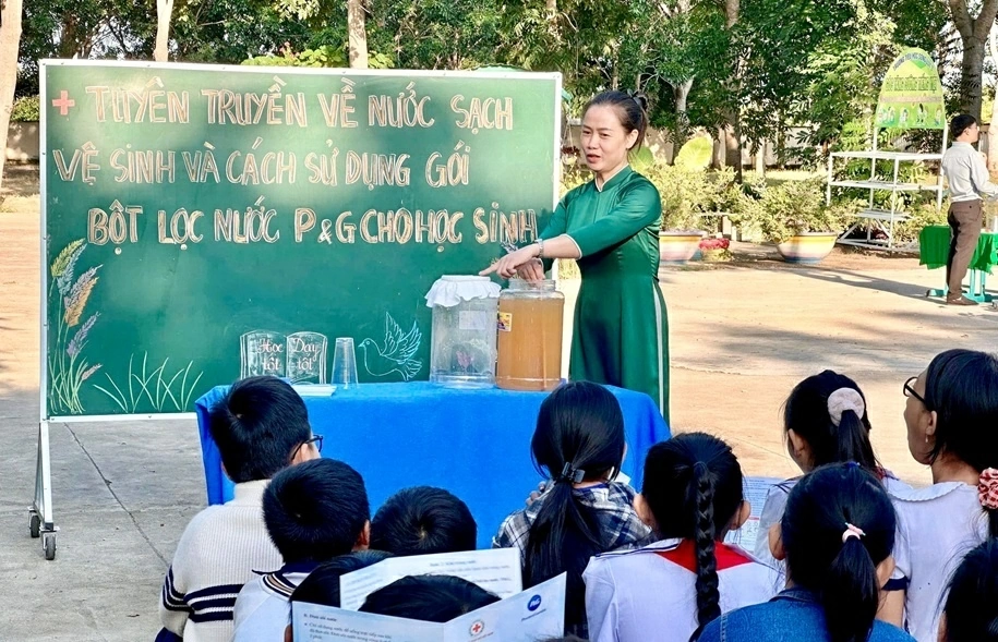 Dự án ‘Nước uống sạch cho cộng đồng’: Trao nguồn nước sạch, kiến tạo cộng đồng an toàn và bền vững